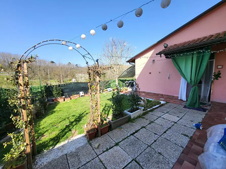 Immagine 4 di Appartamento in vendita  a Santa Maria A Monte