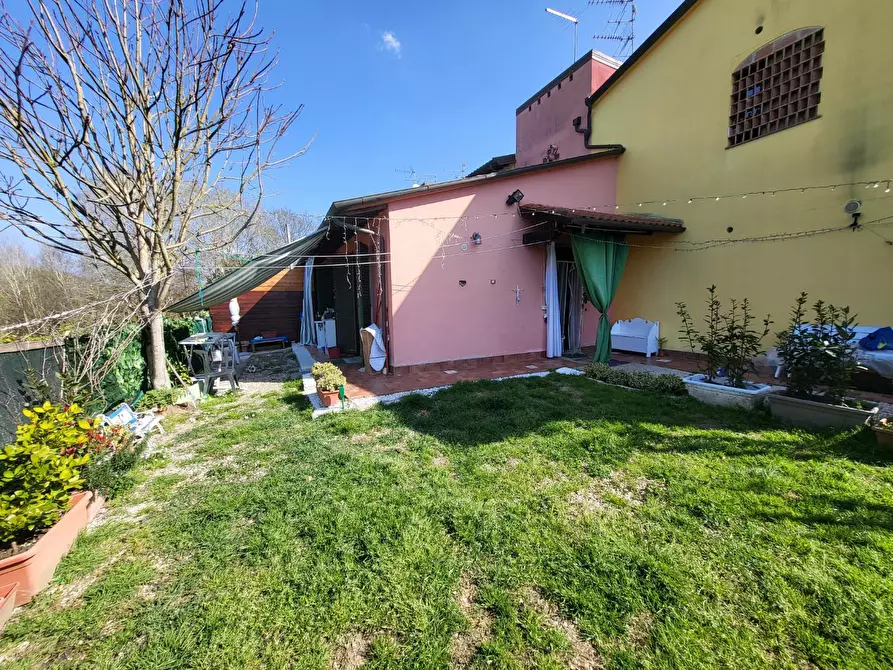 Immagine 2 di Appartamento in vendita  a Santa Maria A Monte