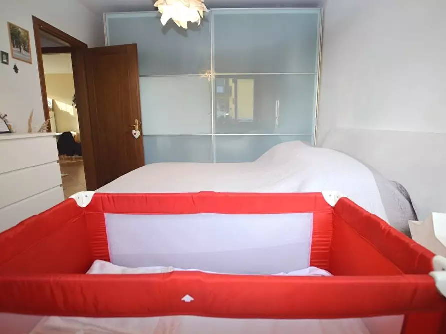 Immagine 12 di Appartamento in vendita  a Lucca