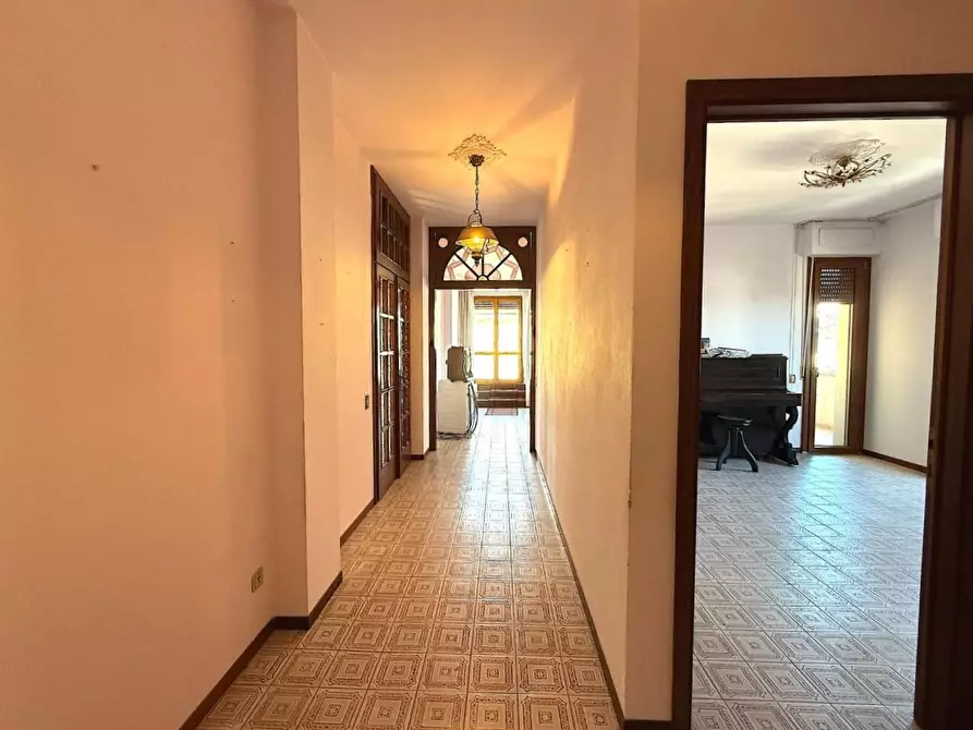 Immagine 13 di Mansarda in vendita  a Vinci