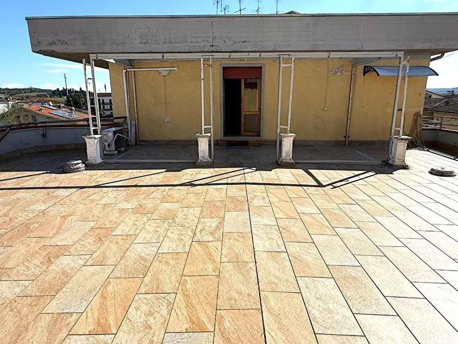 Immagine 10 di Mansarda in vendita  a Vinci