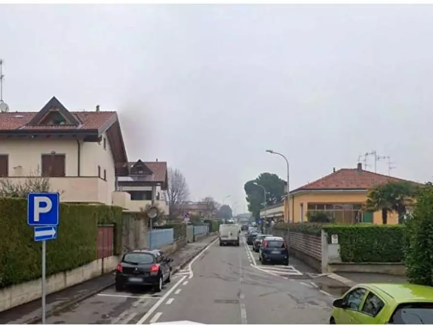 Immagine 3 di Appartamento in vendita  a Trezzano Rosa