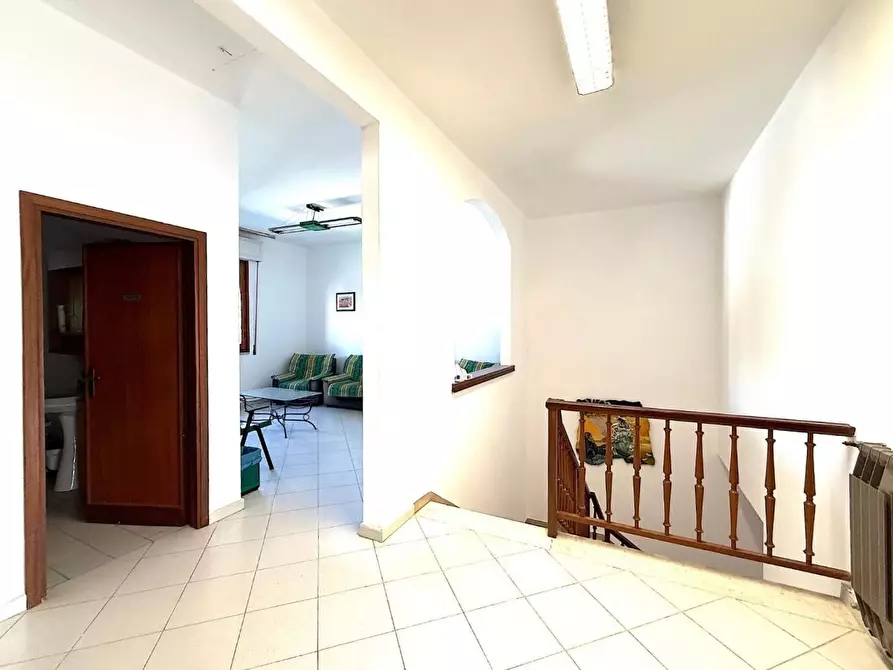 Immagine 7 di Appartamento in vendita  a Vinci