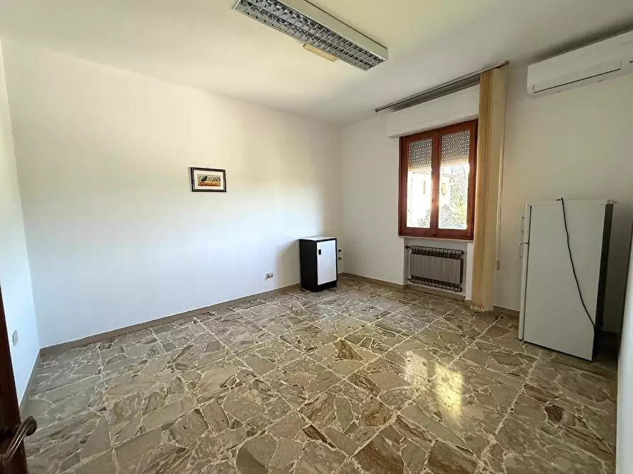 Immagine 4 di Appartamento in vendita  a Vinci