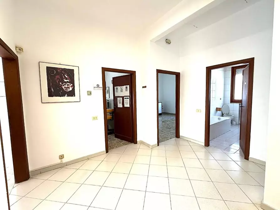 Immagine 9 di Appartamento in vendita  a Vinci