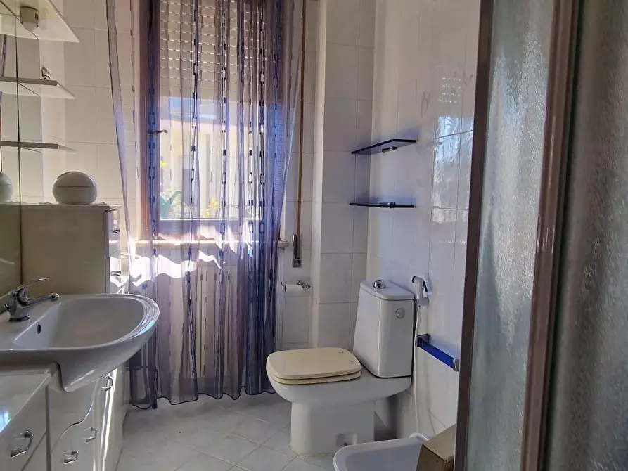 Immagine 5 di Appartamento in vendita  a Carrara