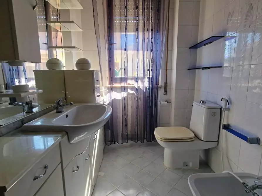 Immagine 4 di Appartamento in vendita  a Carrara