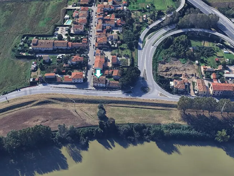 Immagine 2 di Appartamento in vendita  a Pisa