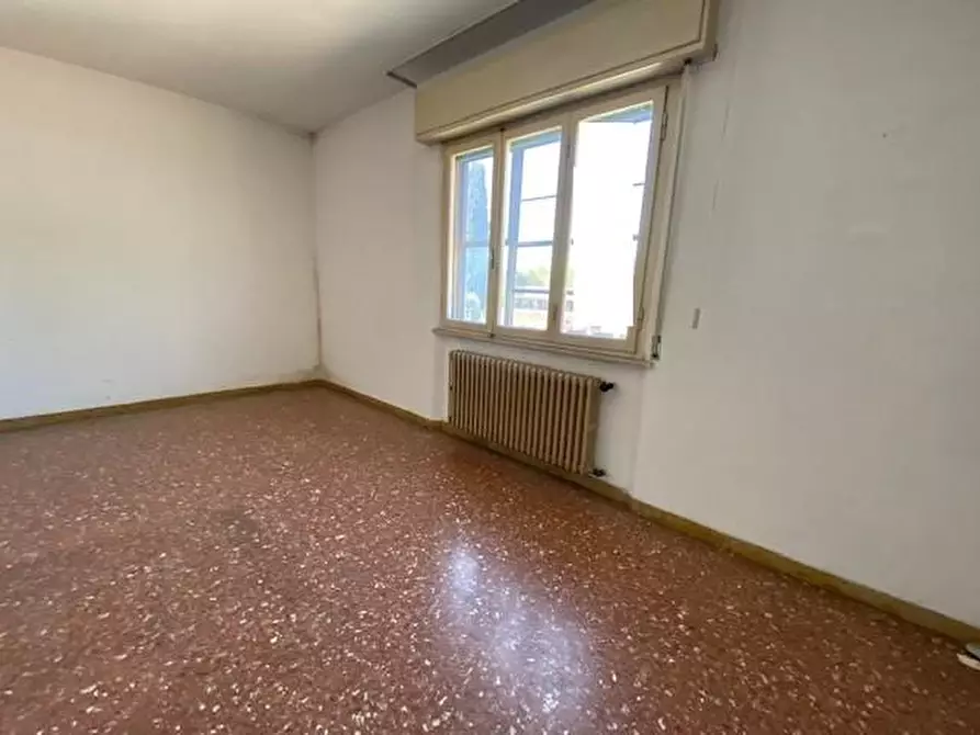 Immagine 9 di Appartamento in vendita  a Pisa