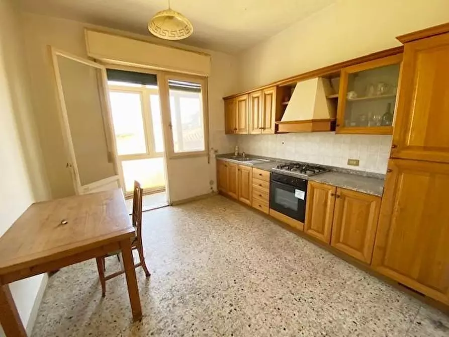 Immagine 3 di Appartamento in vendita  a Pisa