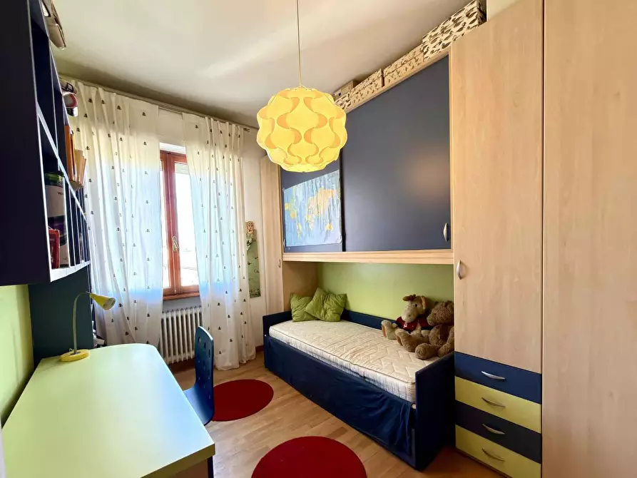 Immagine 13 di Appartamento in vendita  a Lucca