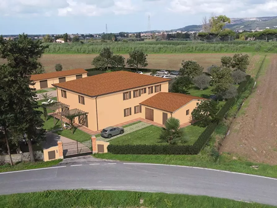 Immagine 2 di Appartamento in vendita  a Campiglia Marittima