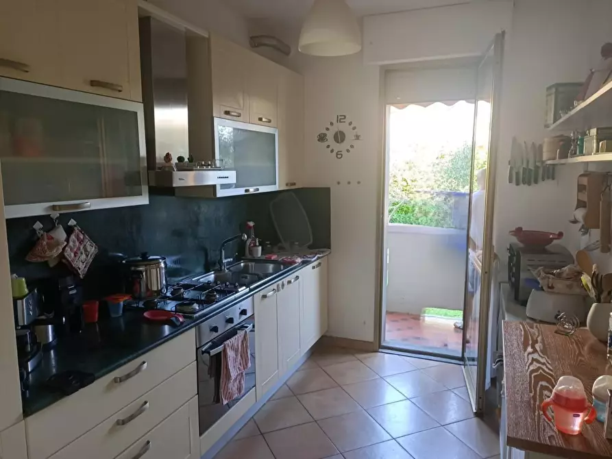 Immagine 7 di Appartamento in vendita  a Massa