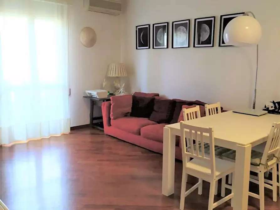 Immagine 3 di Appartamento in vendita  a Massa