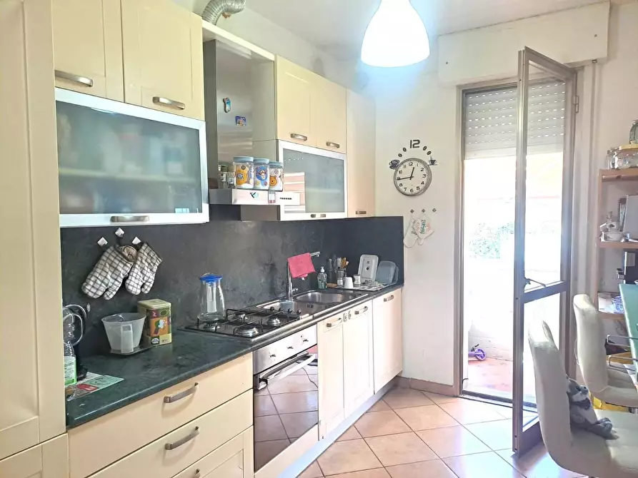 Immagine 6 di Appartamento in vendita  a Massa