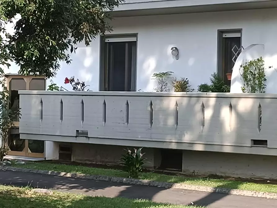 Immagine 15 di Appartamento in vendita  a Massa