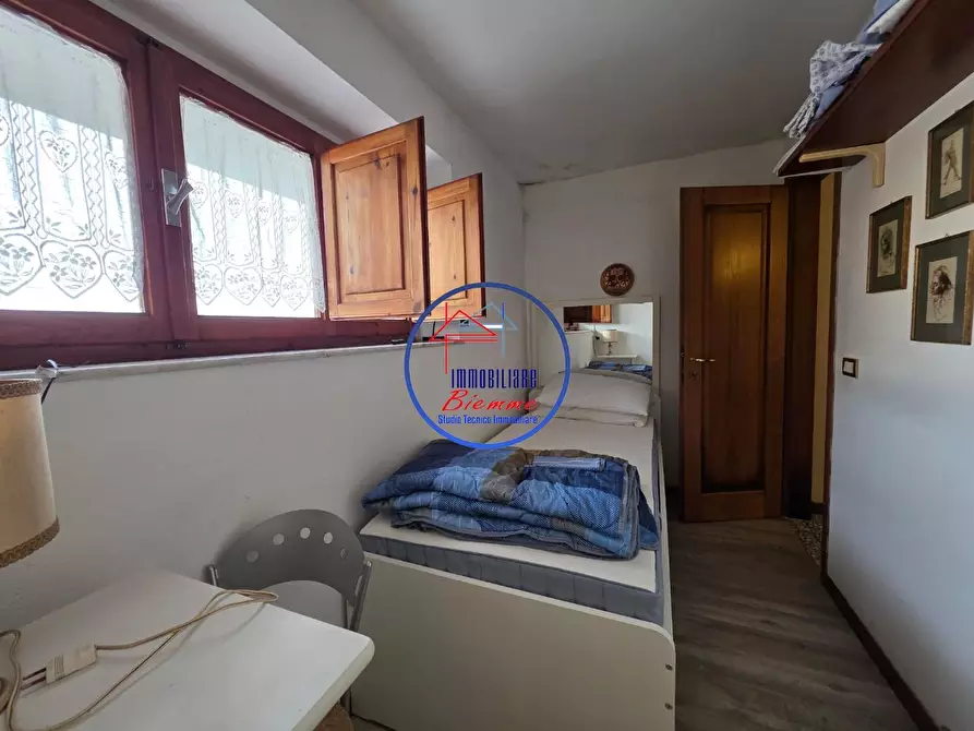 Immagine 22 di Casa semindipendente in vendita  a Lucca