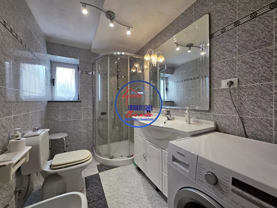 Immagine 14 di Casa semindipendente in vendita  a Lucca