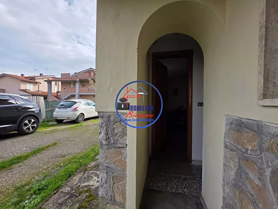 Immagine 29 di Casa semindipendente in vendita  a Lucca