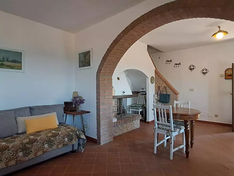 Immagine 17 di Appartamento in vendita  a Casale Marittimo