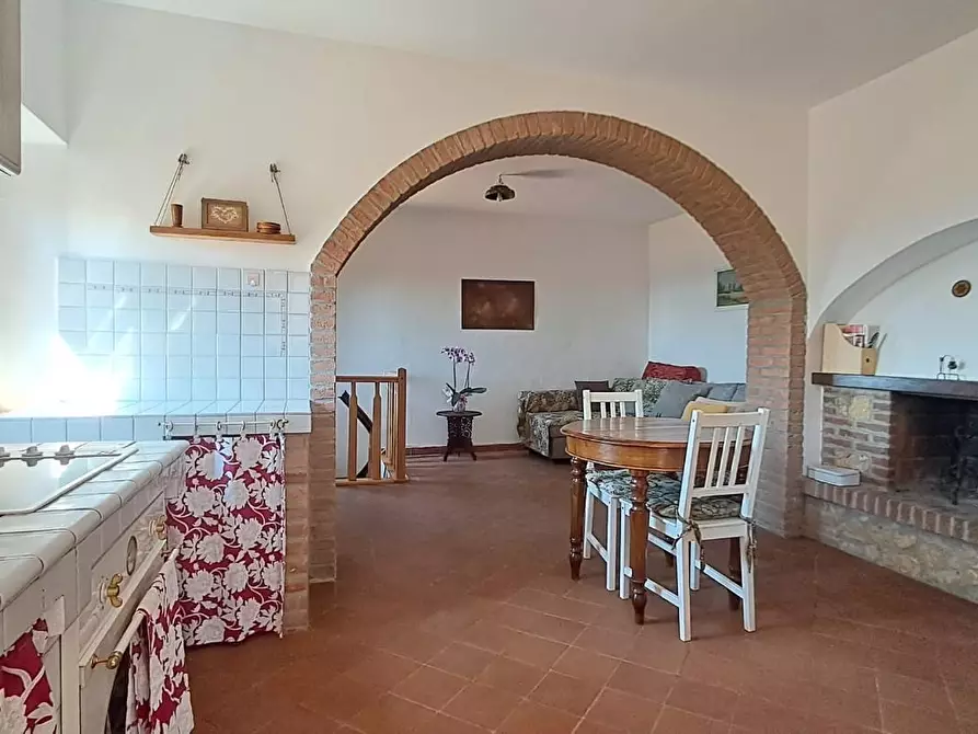 Immagine 13 di Appartamento in vendita  a Casale Marittimo