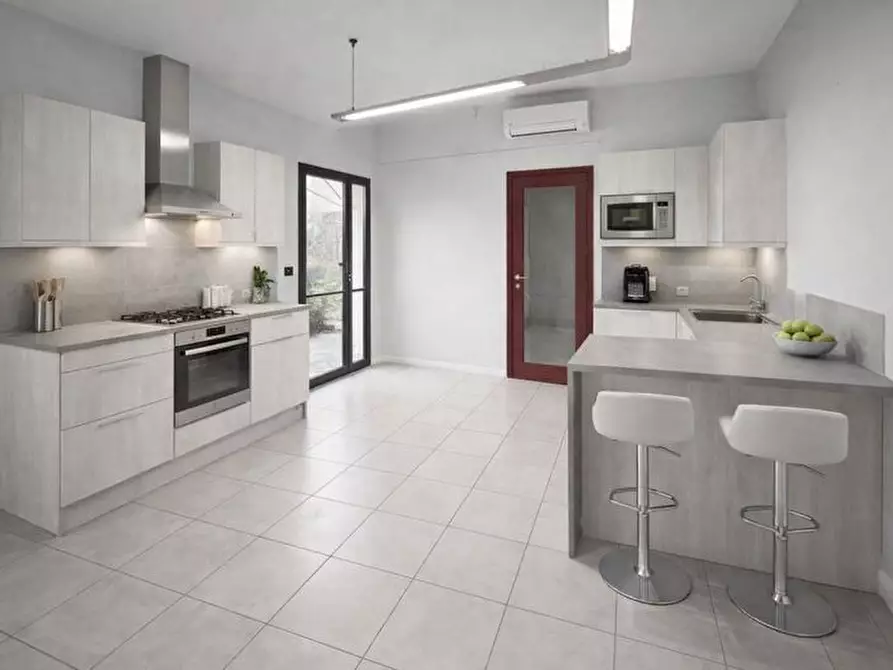 Immagine 4 di Terratetto in vendita  a Cascina