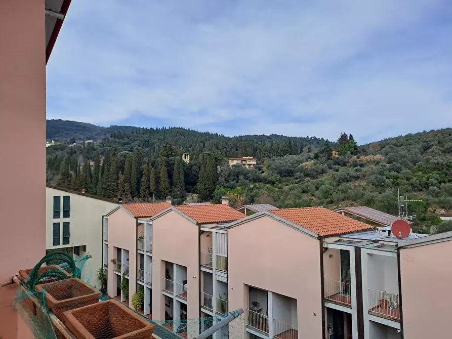 Immagine 26 di Villetta a schiera in vendita  a Fiesole