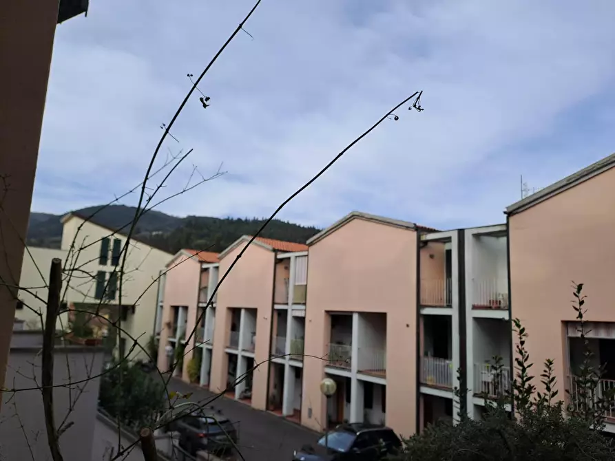 Immagine 28 di Villetta a schiera in vendita  a Fiesole