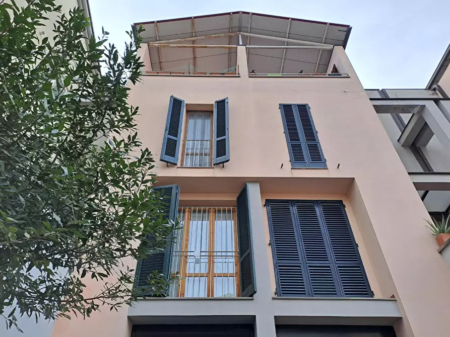 Immagine 1 di Villetta a schiera in vendita  a Fiesole