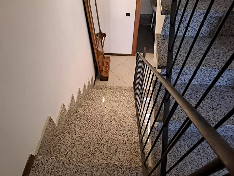 Immagine 16 di Villetta a schiera in vendita  a Fiesole