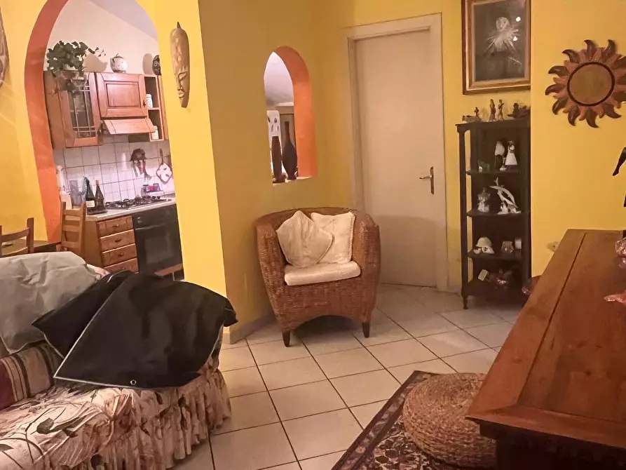 Immagine 7 di Appartamento in vendita  a Lucca