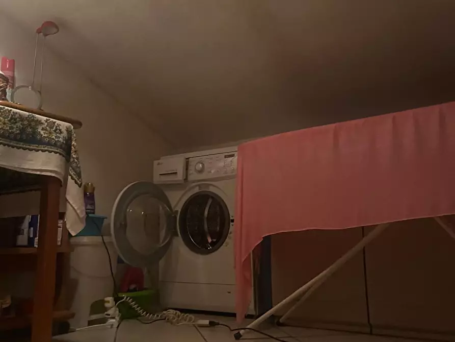 Immagine 24 di Appartamento in vendita  a Lucca