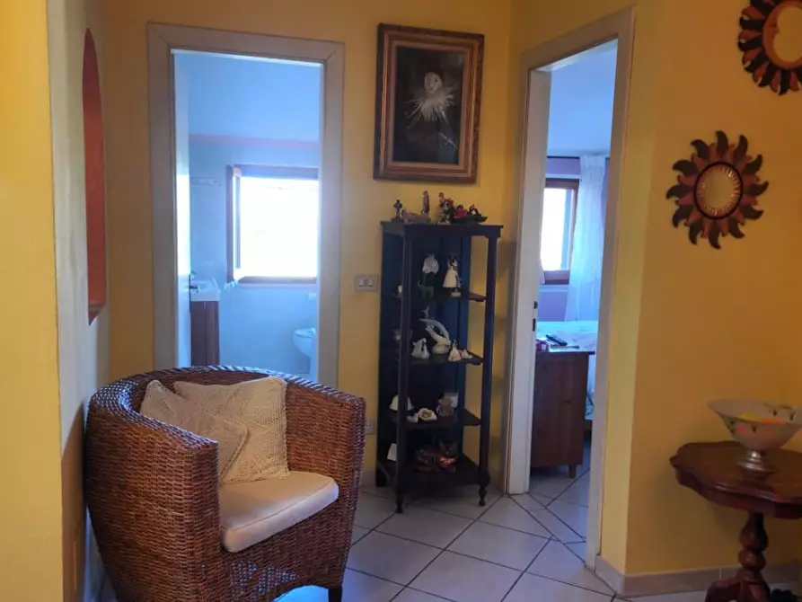 Immagine 5 di Appartamento in vendita  a Lucca