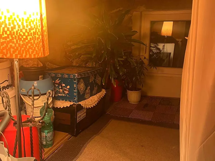 Immagine 26 di Appartamento in vendita  a Lucca