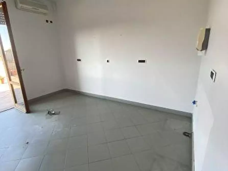 Immagine 11 di Appartamento in vendita  a Castelnuovo Magra