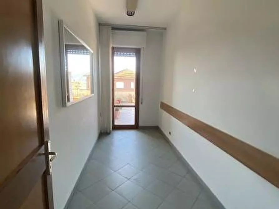 Immagine 15 di Appartamento in vendita  a Castelnuovo Magra