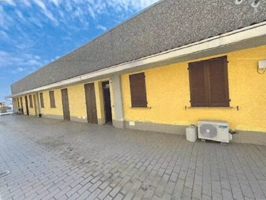 Immagine 1 di Ufficio in vendita  a Cura Carpignano