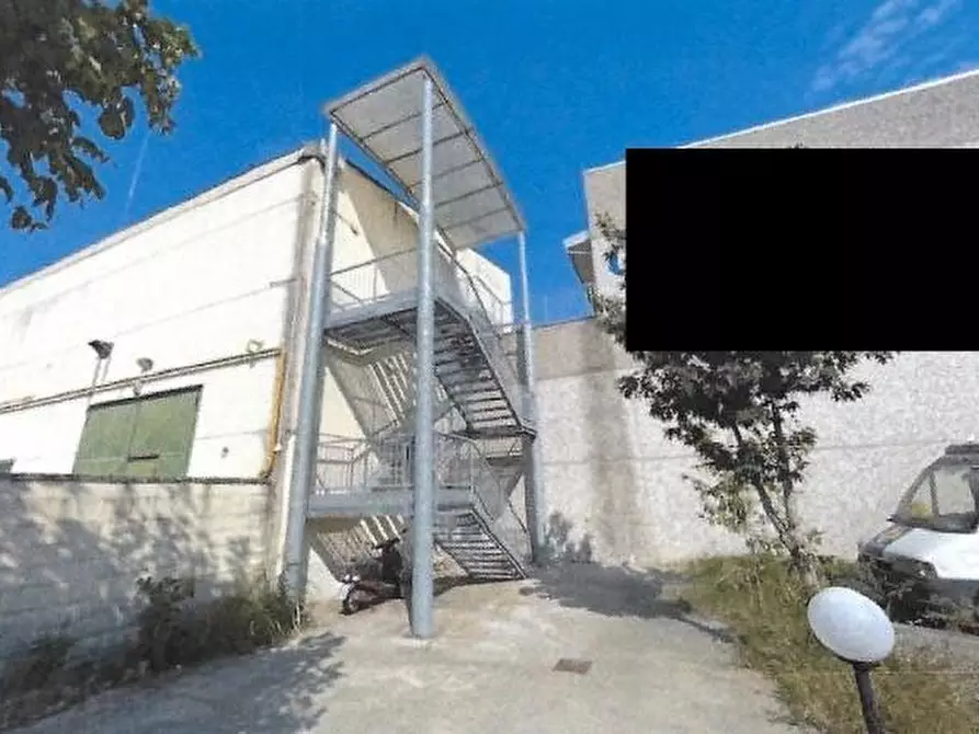 Immagine 3 di Ufficio in vendita  a Cura Carpignano