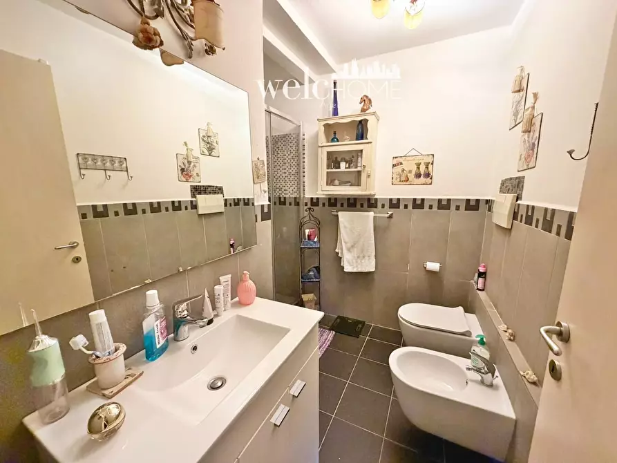 Immagine 19 di Appartamento in vendita  a Campi Bisenzio