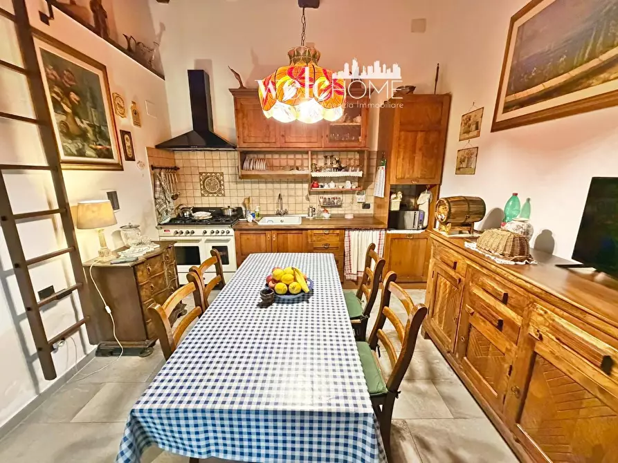 Immagine 11 di Appartamento in vendita  a Campi Bisenzio