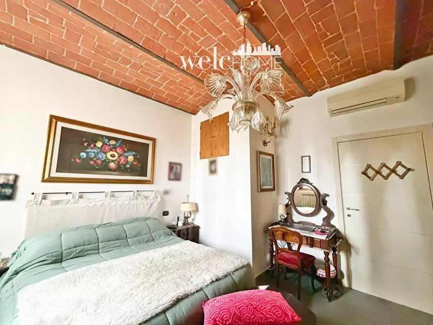 Immagine 35 di Appartamento in vendita  a Campi Bisenzio