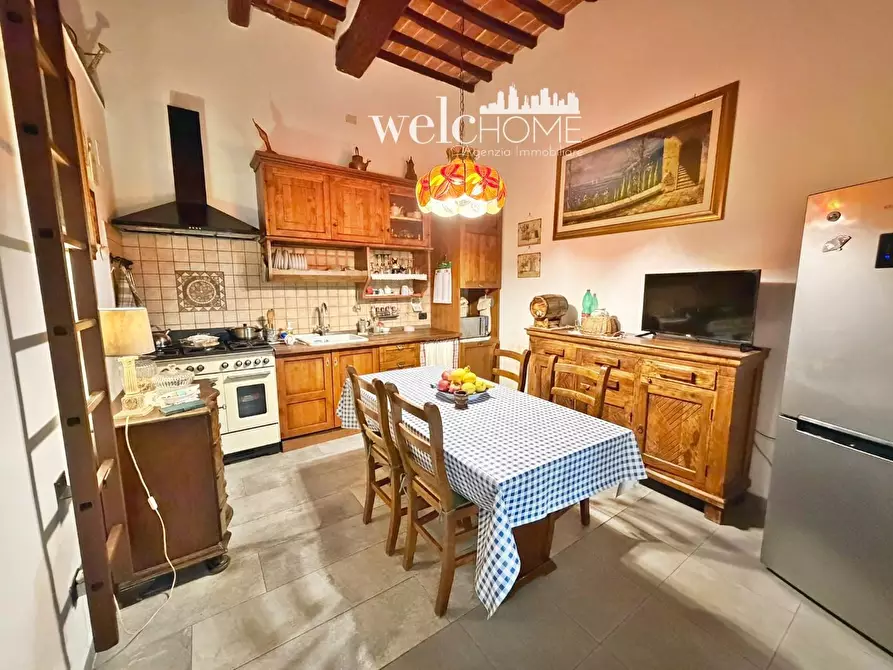 Immagine 9 di Appartamento in vendita  a Campi Bisenzio