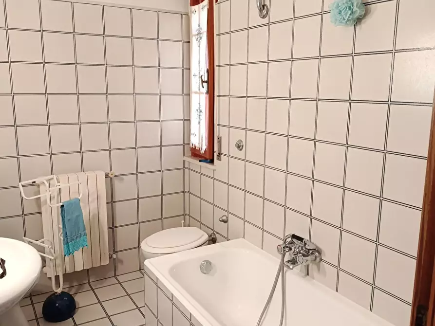 Immagine 22 di Appartamento in vendita  a Rosignano Marittimo