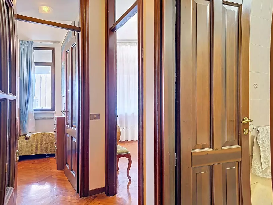 Immagine 32 di Mansarda in vendita  a Pisa