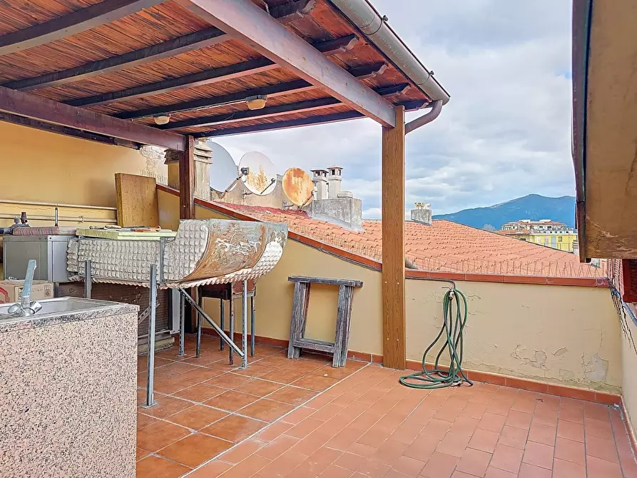 Immagine 26 di Mansarda in vendita  a Pisa