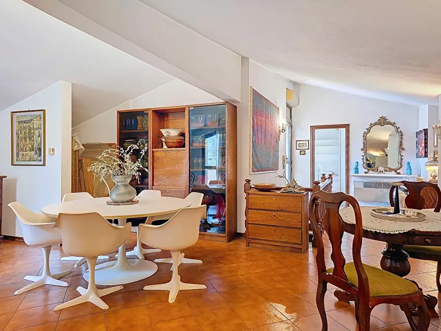 Immagine 21 di Mansarda in vendita  a Pisa