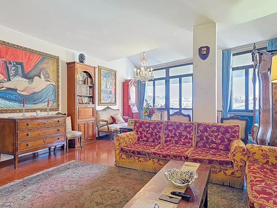 Immagine 3 di Mansarda in vendita  a Pisa