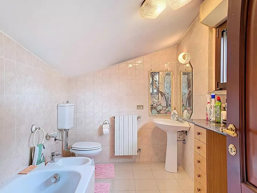 Immagine 24 di Mansarda in vendita  a Pisa