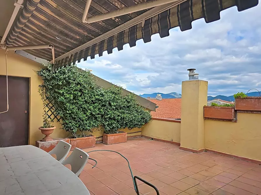 Immagine 37 di Mansarda in vendita  a Pisa