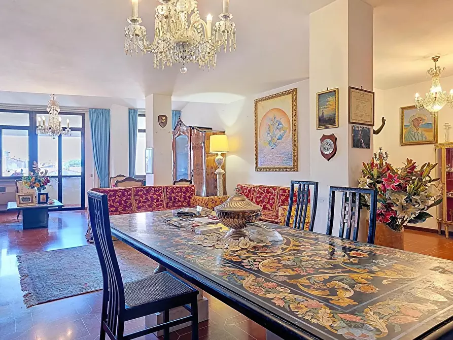 Immagine 29 di Mansarda in vendita  a Pisa